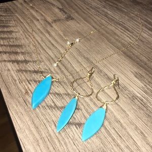 Faux gold necklace and matching earrings